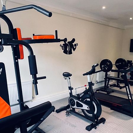Ramada By Wyndham Cheltenham Golden Valley Zewnętrze zdjęcie